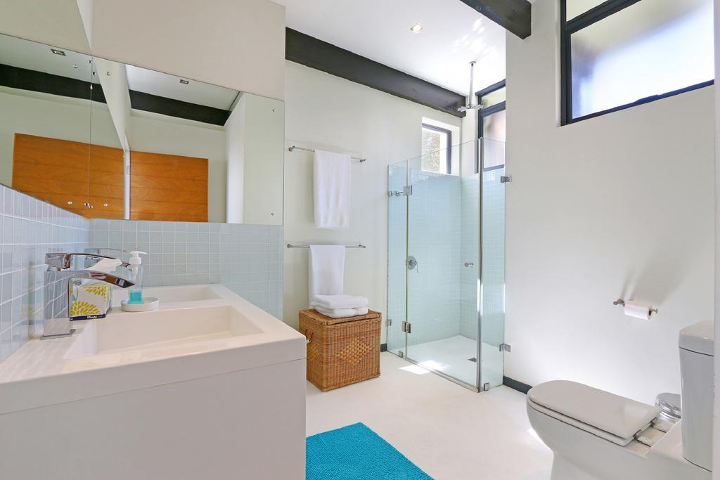 Villa Aqua By Totalstay Cape Town Exterior photo
